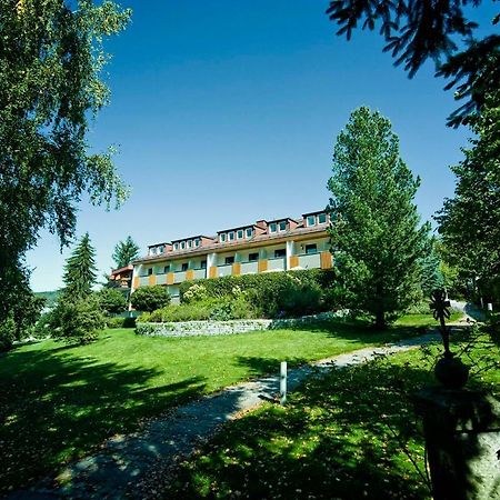 Hotel Brunnwald Бад Леонфелден Екстериор снимка